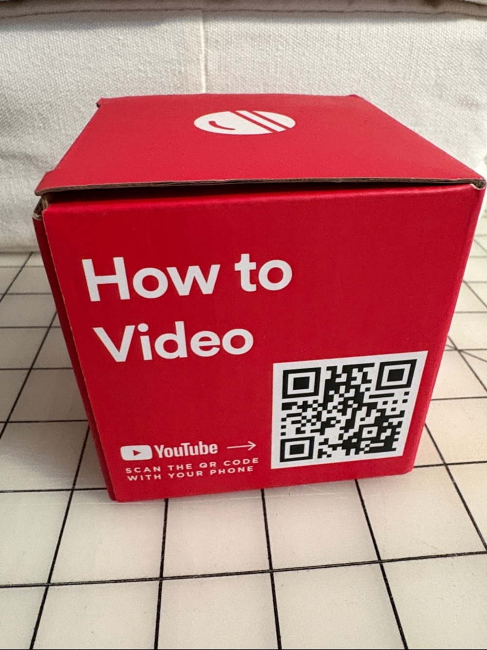 BOXBOLLEN Red Branded Box - Picture 2 of 6
